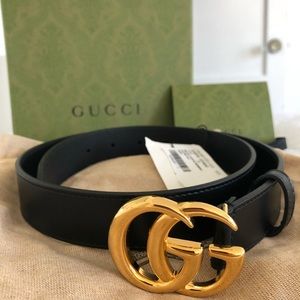 Black Gucci belt